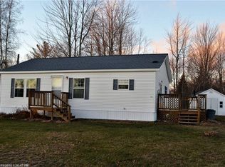 12 Bridge St, Milford, ME 04461