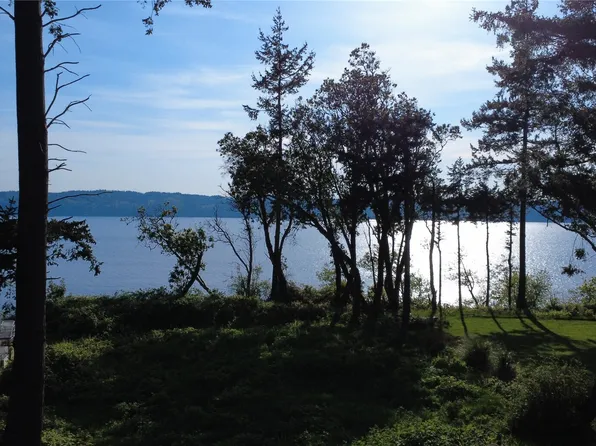 45 B Whidbey Island Drive, Hat Island, WA 98206