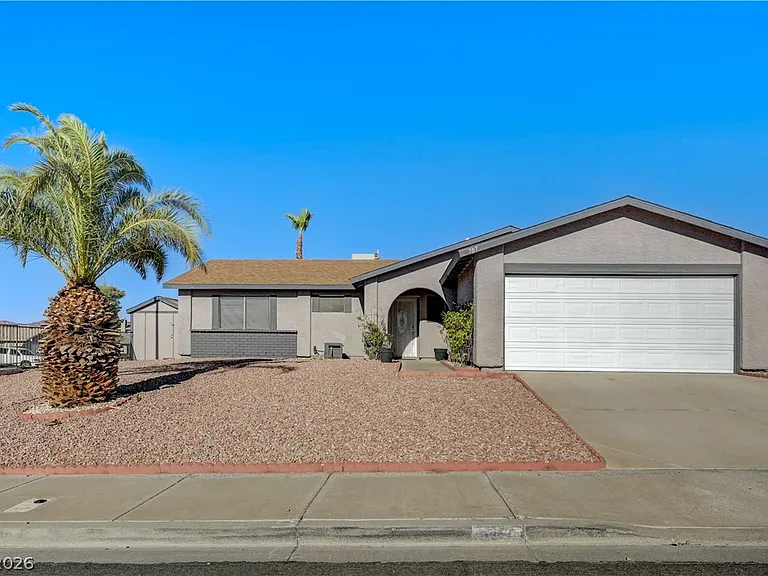707 Honeybee Ct — Photo 2