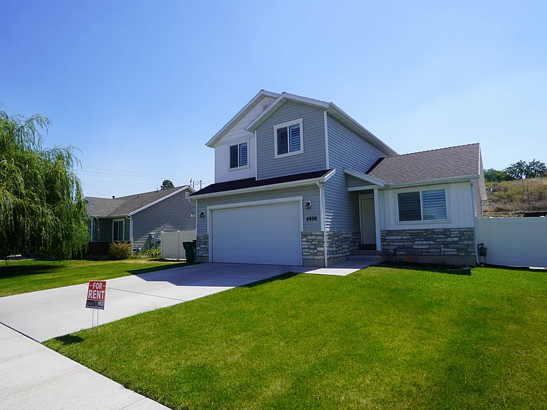 4606 S West Park Dr — Photo 2