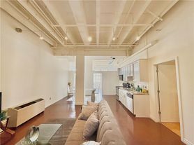 312 W 5th St