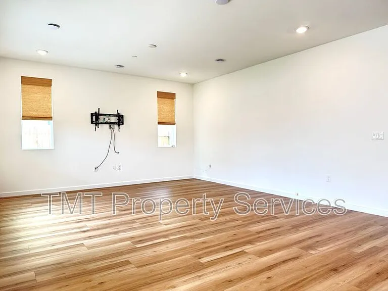 10123 Blue Whale Way — Photo 6