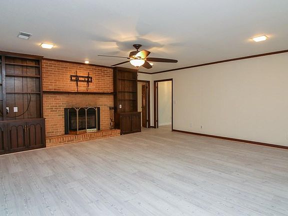 5th image of 2961 Knollwood Ave