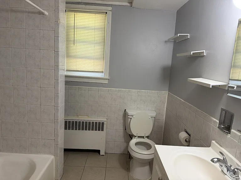 202 Carson Ave #3 — Photo 10