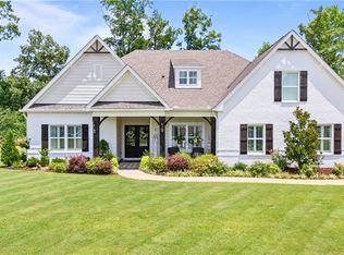 807 Lily Ct, Opelika, AL 36801