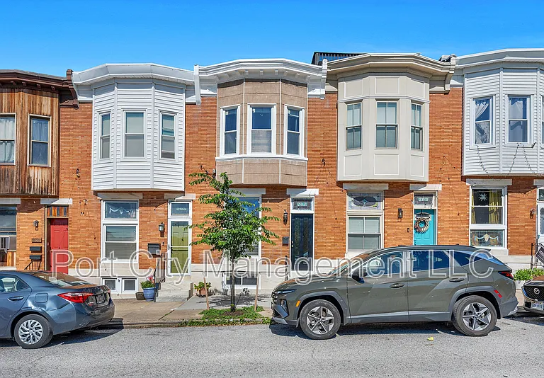 207 S Ellwood Ave — Photo 2