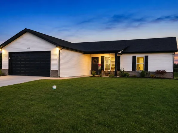 4727 White Spruce Ln, Evansville, IN 47725