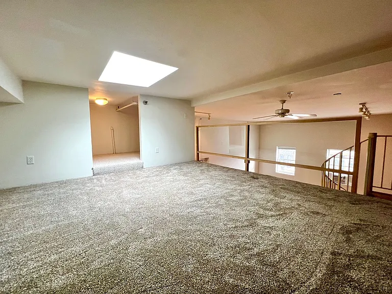 319-323 Broadway Ave S — Photo 21