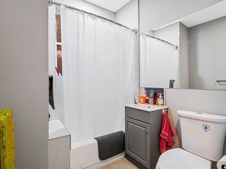 1502 Ogden St NW — Photo 28