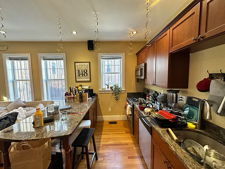 148 Hillside St #3 — Photo 4