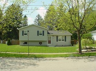 328 Pheasant Dr, Girard, PA