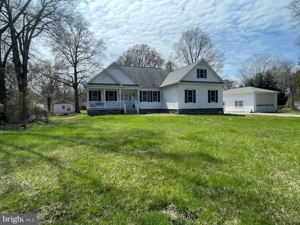 10963 Poplar Dr, Lusby, MD 20657