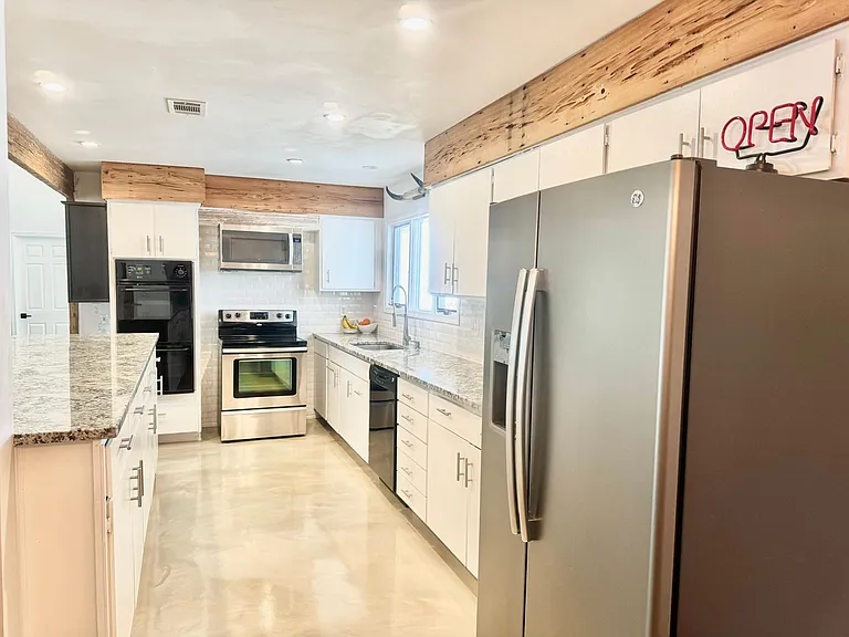 791 Spring Lake Dr — Photo 20