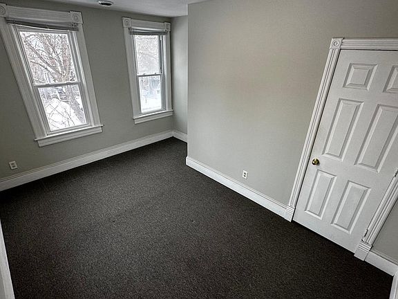 5th image of 643 Watson Ave #2