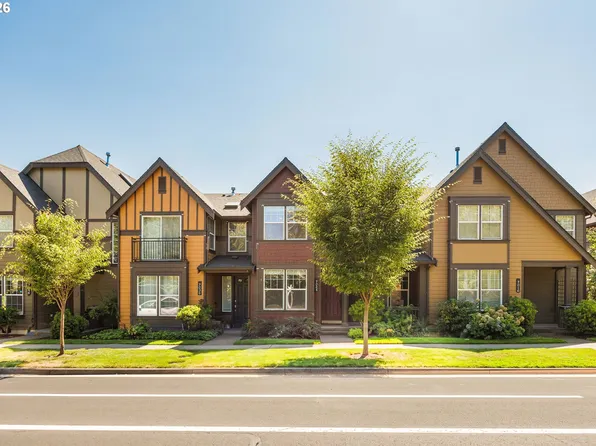 7024 NE Cherry Dr, Hillsboro, OR 97124