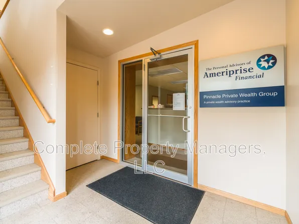 222 E Main St #1, Albert Lea, MN 56007