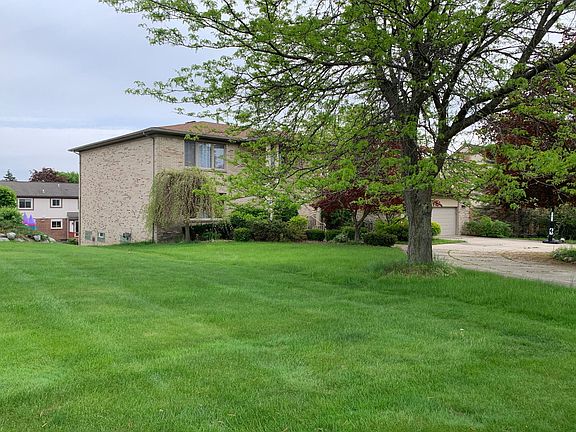 3rd image of 39205 Wilton Ct