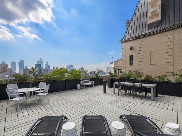 350 West 57th Street image 20 of 22