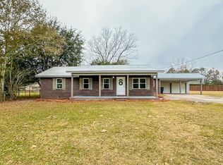 703 N Trinity St, Geneva, AL 36340