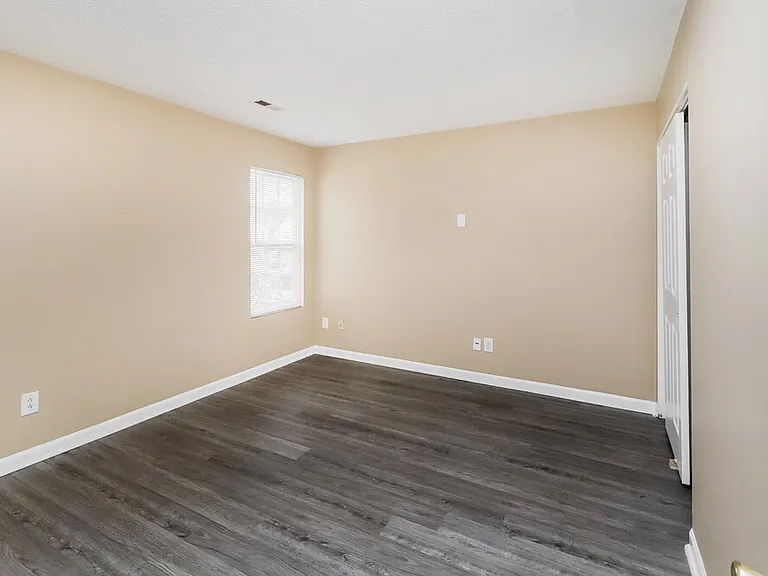 3005 Hunters Creek Ct — Photo 13