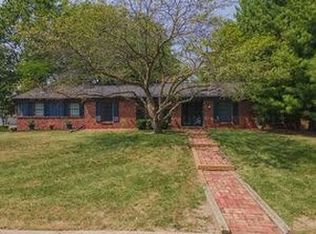 119 Gladys Dr, Normal, IL 61761