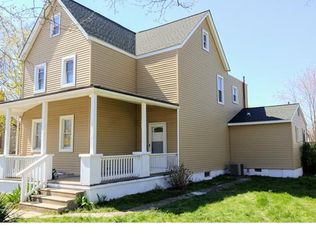 621 W 5th St, Palmyra, NJ 08065