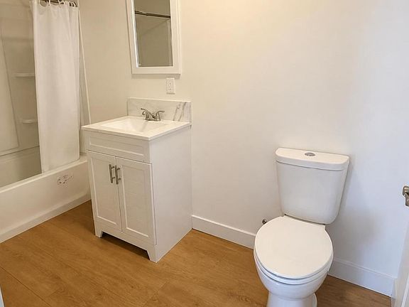 3rd image of 7721 Janet Ave APT B