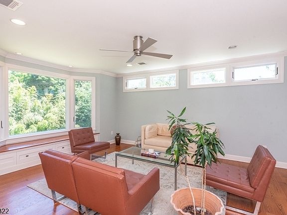 2nd image of 591 Highland Ave