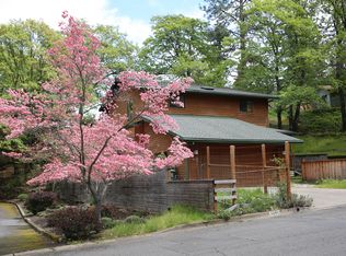 438 Guthrie St, Ashland, OR 97520