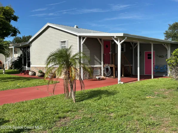 9755 61st Pl, Sebastian, FL 32958