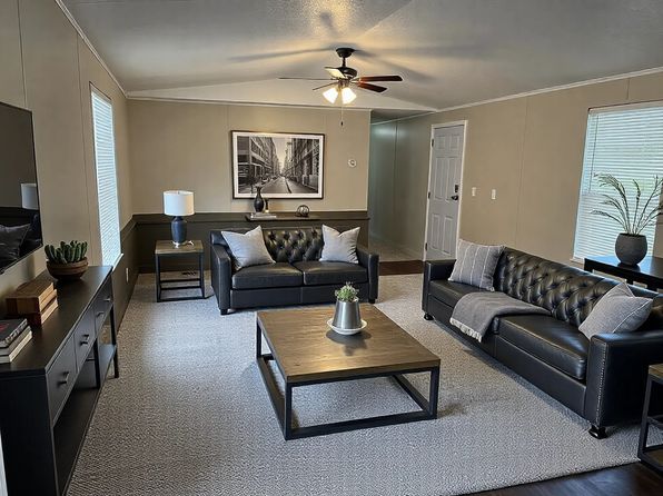 112 E Semands St, Conroe, TX 77301