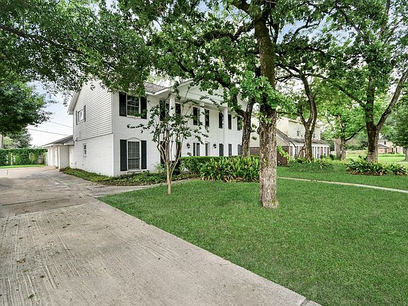 2nd image of 7403 Theisswood Rd