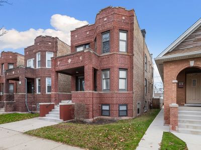 5250 W Grace St, Chicago, IL, 60641