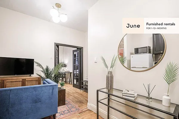 Rented by June | media 10