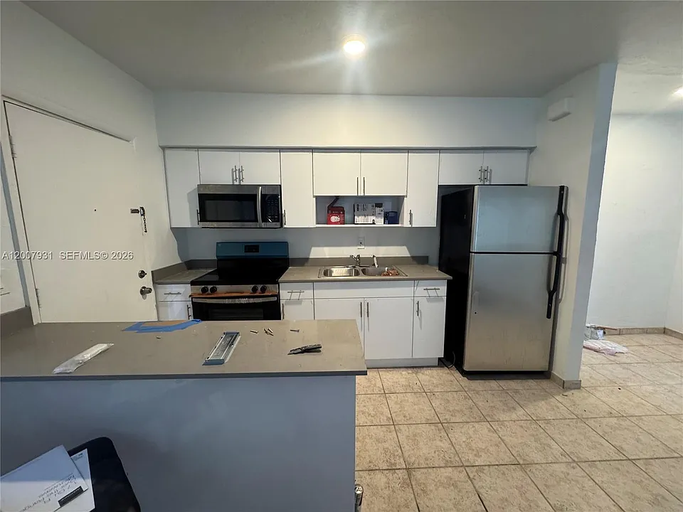 7300 Harding Ave #21