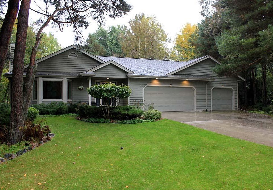 1st image of 645 Sommer Dr