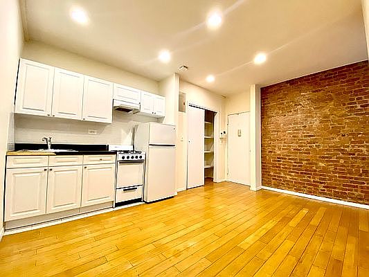 1st image of 504 E 79th St #3AV