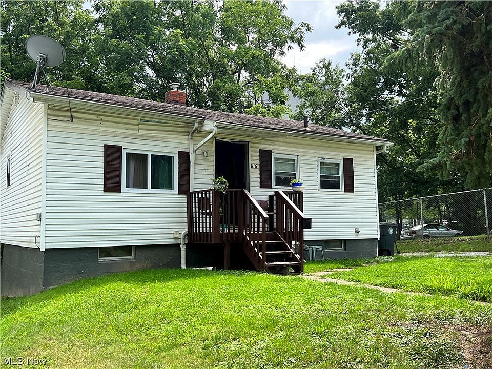 816 Vernon Odom Blvd, Akron, OH 44307 | Zillow