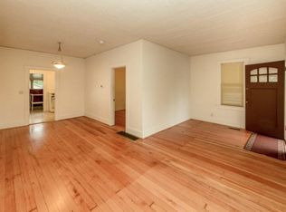 5513 11th Ave NE, Seattle, WA 98105