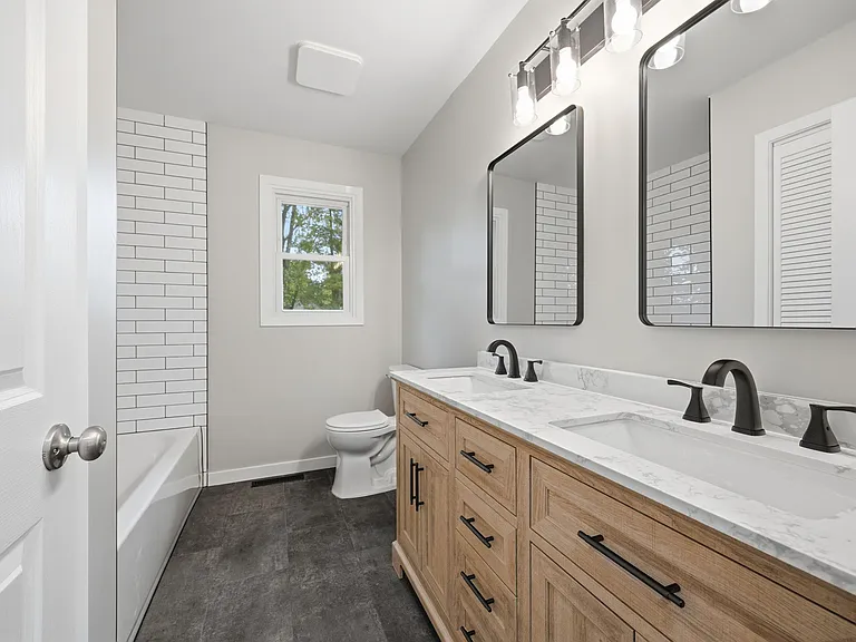 9992 Balsam Ln N — Photo 13