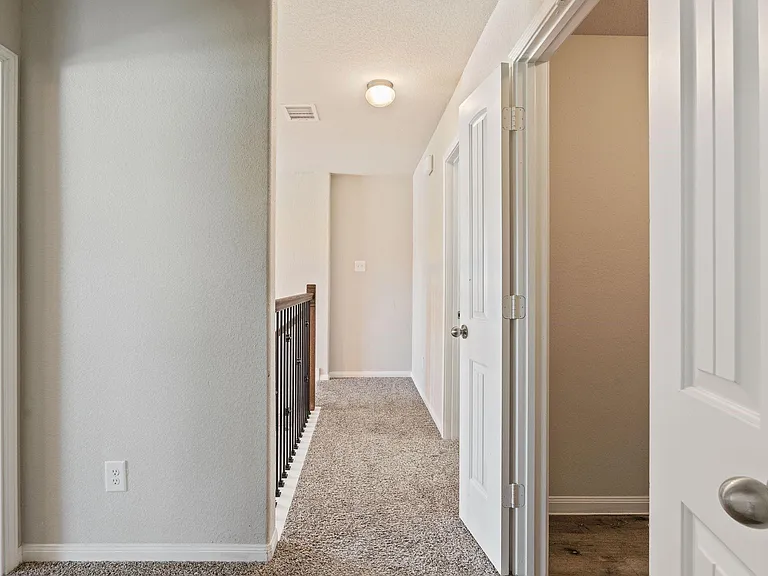 2221 Raider Dr — Photo 35