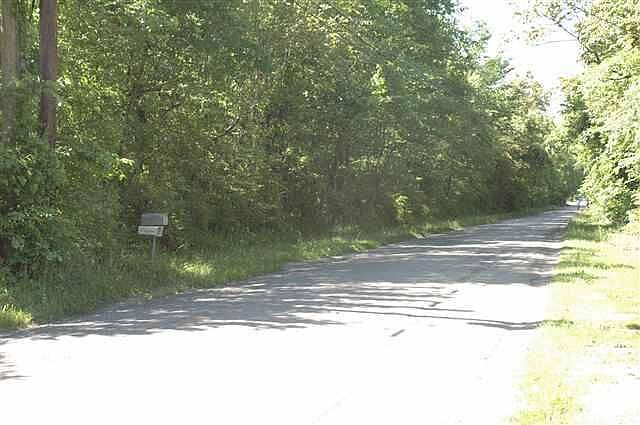 2nd image of 918 Back Valley Rd