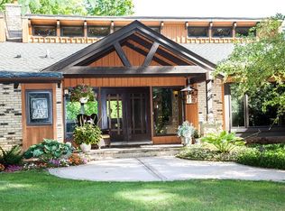 5450 Eden Ct, West Bend, WI 53095