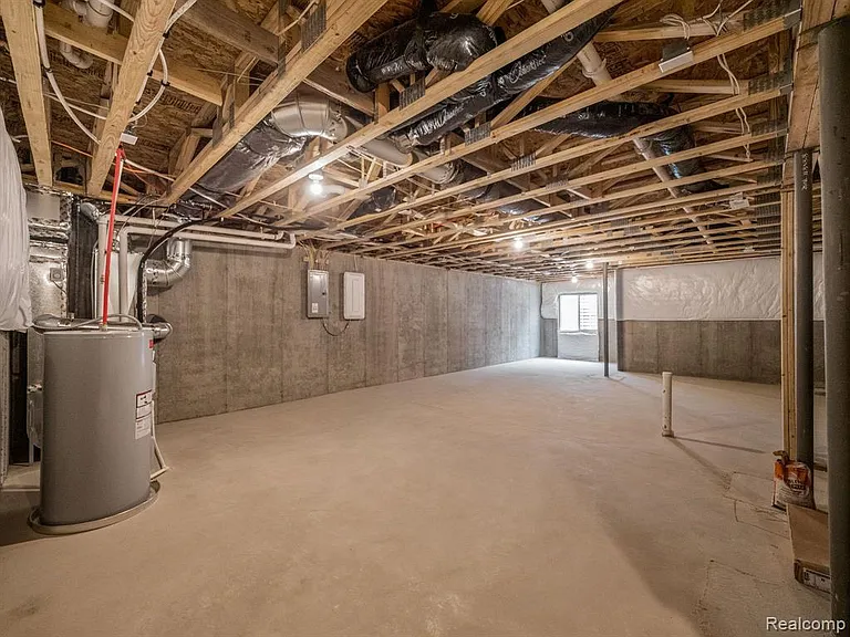 4837 Glenora Dr — Photo 28