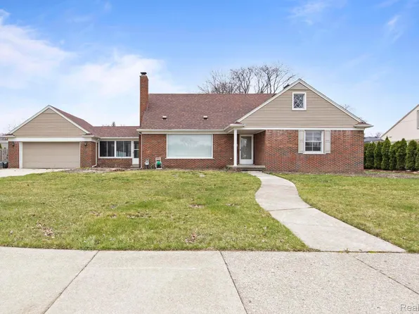 500 Brentwood Dr, Dearborn, MI 48124