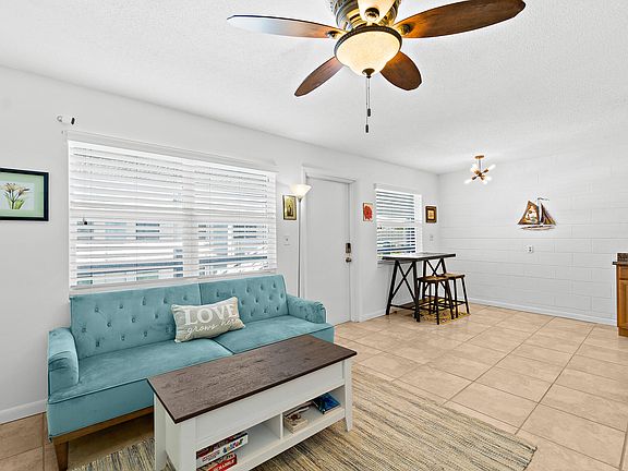 2nd image of 215 Circle Dr APT 18