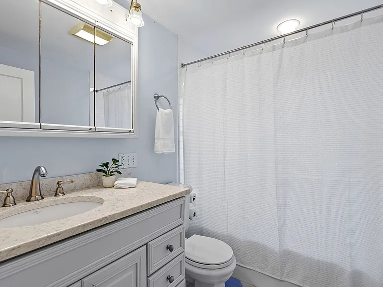197 Hillside Ave — Photo 14
