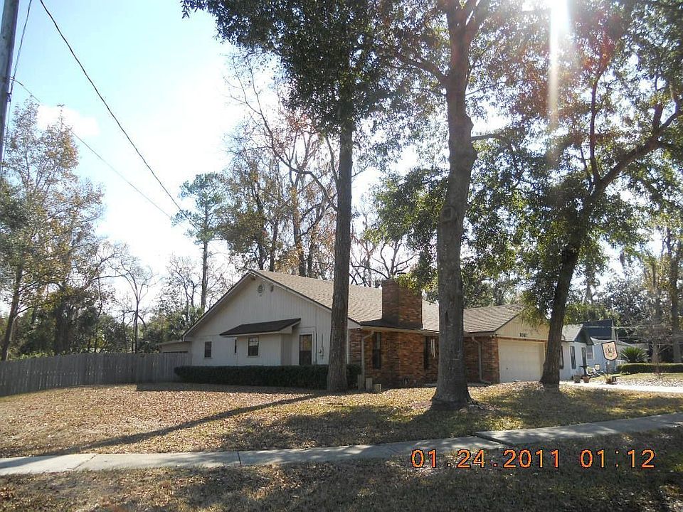 Large corner lot