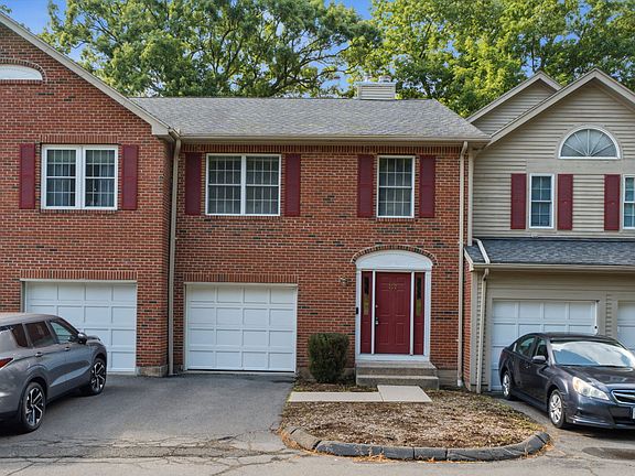 2nd image of 102 Crown Ridge #102
