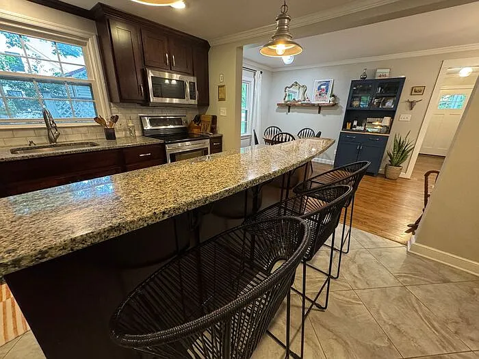 2602 Poincianna St SW — Photo 10
